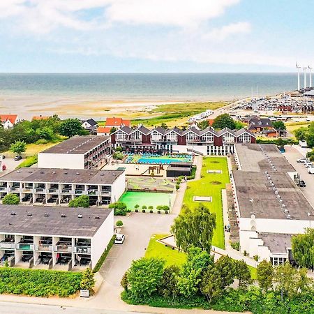 4 Person Holiday Home On A Holiday Park In Glesborg エクステリア 写真